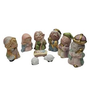 Vintage 9 Piece Nativity Scene Porcelain Hand-painted Joseph Mary Jesus sheep